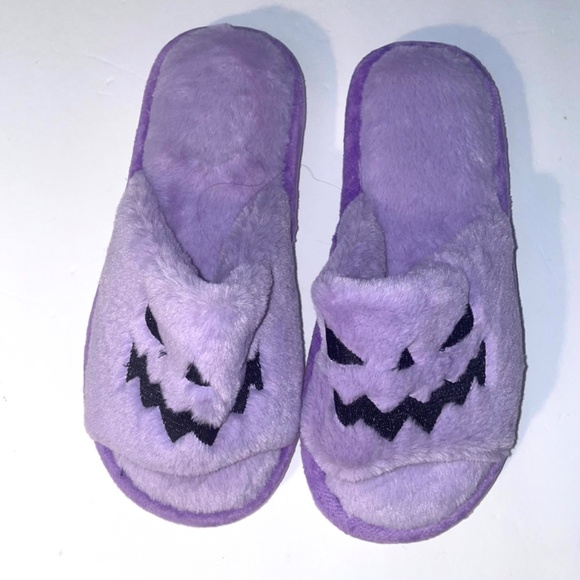 NWOT Halloween Slippers Soft Plush Cozy Open Toe Women Indoor/Outdoor Size 38-39 - Picture 3 of 8